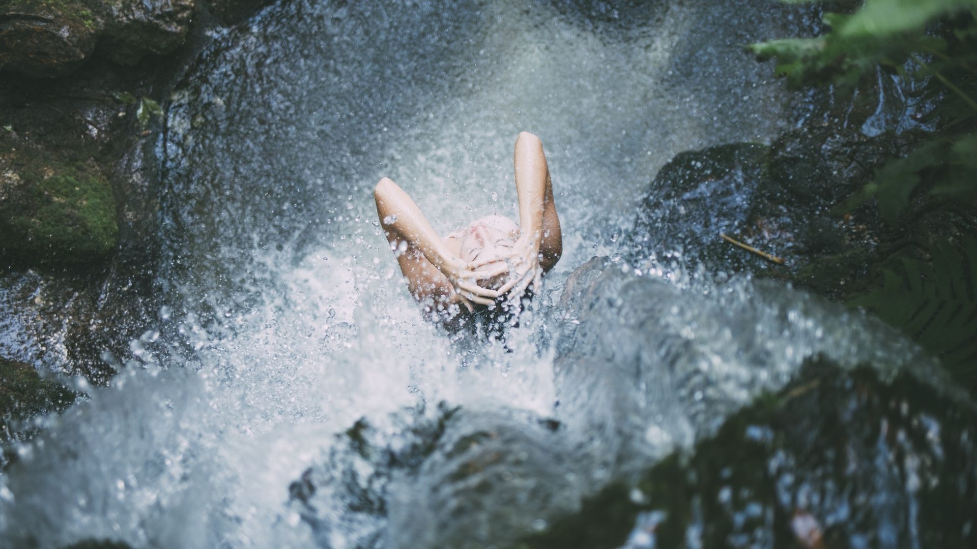 LEVEL 8 - Watch Her Water Fall: Squirting
