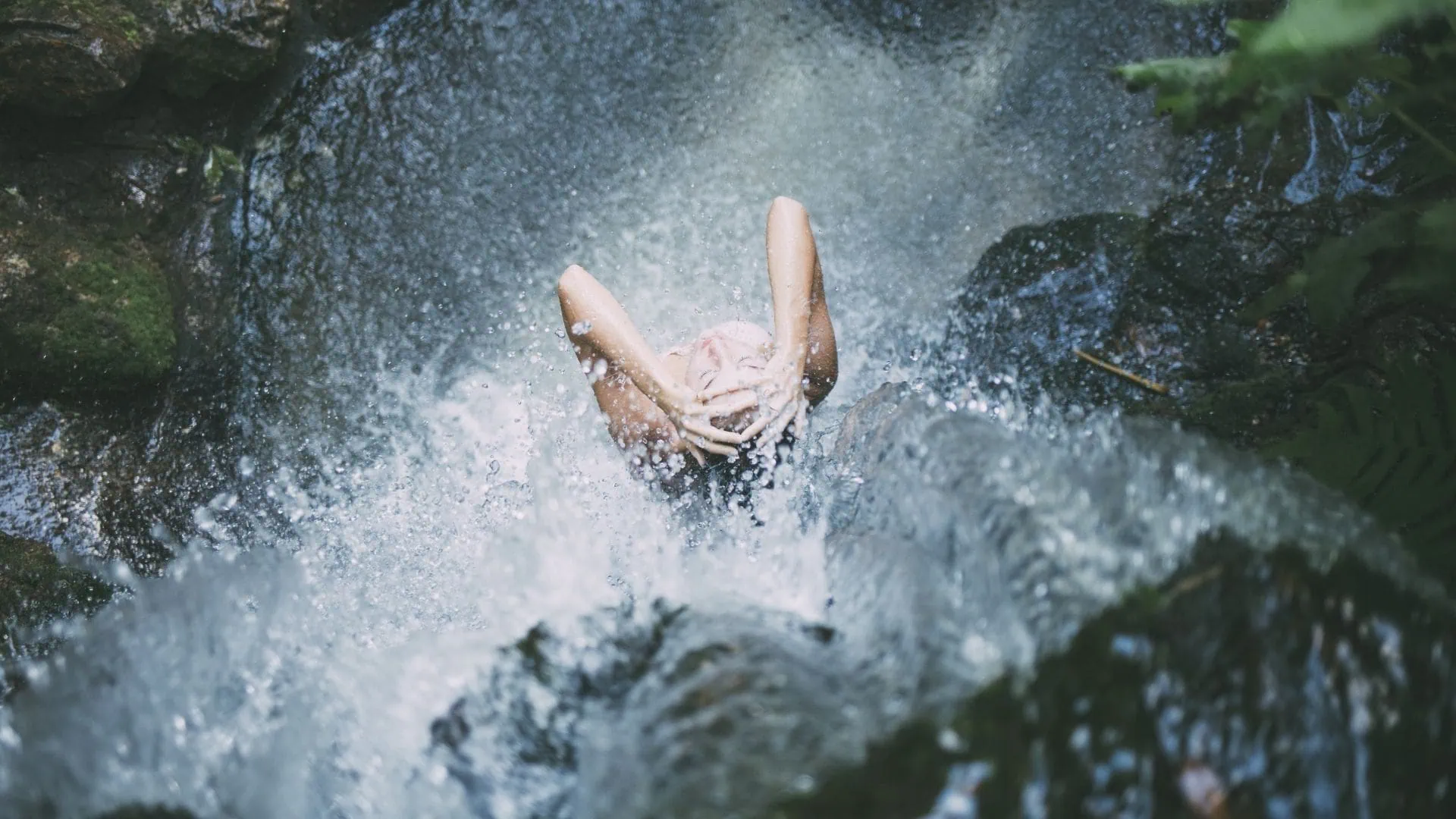 LEVEL 8 - Watch Her Water Fall: Squirting